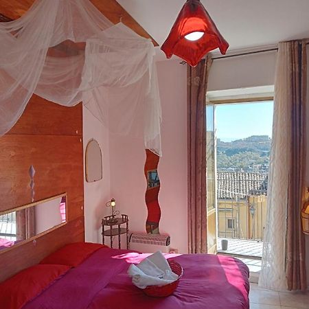Casa Vacanze Il Girasole Кальтаджироне Экстерьер фото